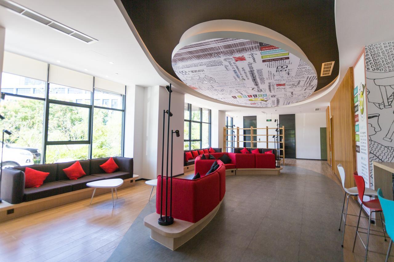 Ibis Wenzhou University Hotel Bagian luar foto